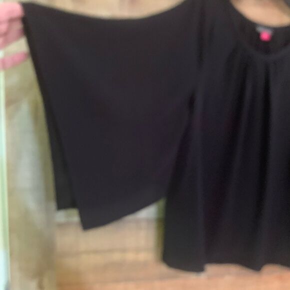 ‎Vince Camuto black top, size small - Picture 3 of 8